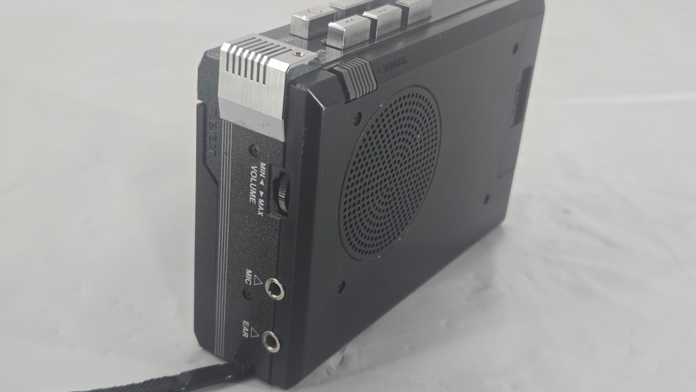 Sanyo M1112 Mini Cassette Tape Recorder