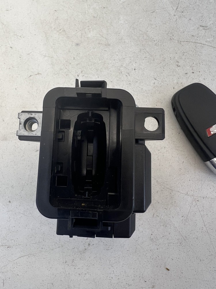 2013-2016 Audi S4 Ignition Switch Module W/Key OEM.