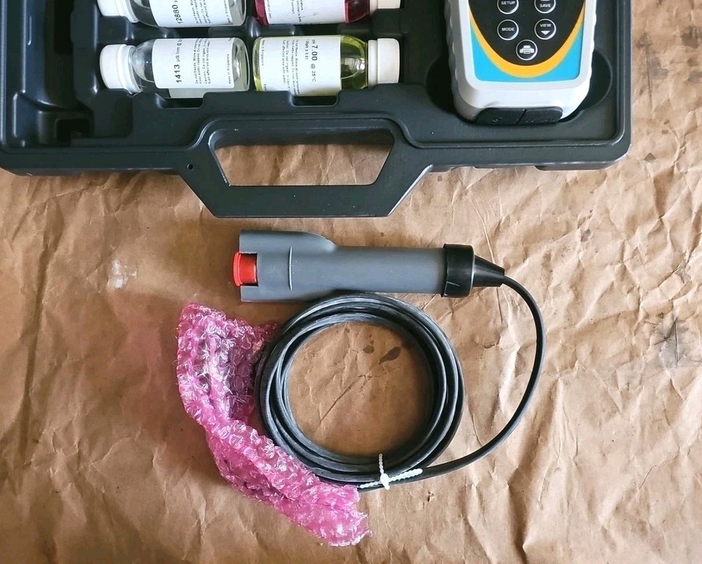 Oakton PC 450 Waterproof Portable Meter Kit