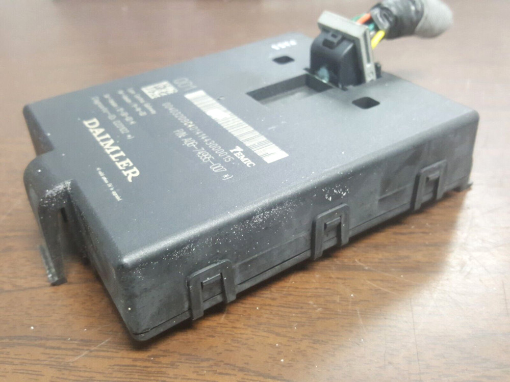 FREIGHTLINER CASCADIA CHASSIC CONTROL MODULE DAIMLER A06- 74995 -007