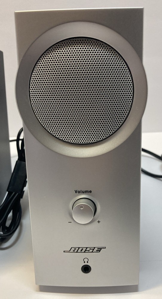 Bose Companion 2 Multimedia Computer Speaker System Wired Entertainment