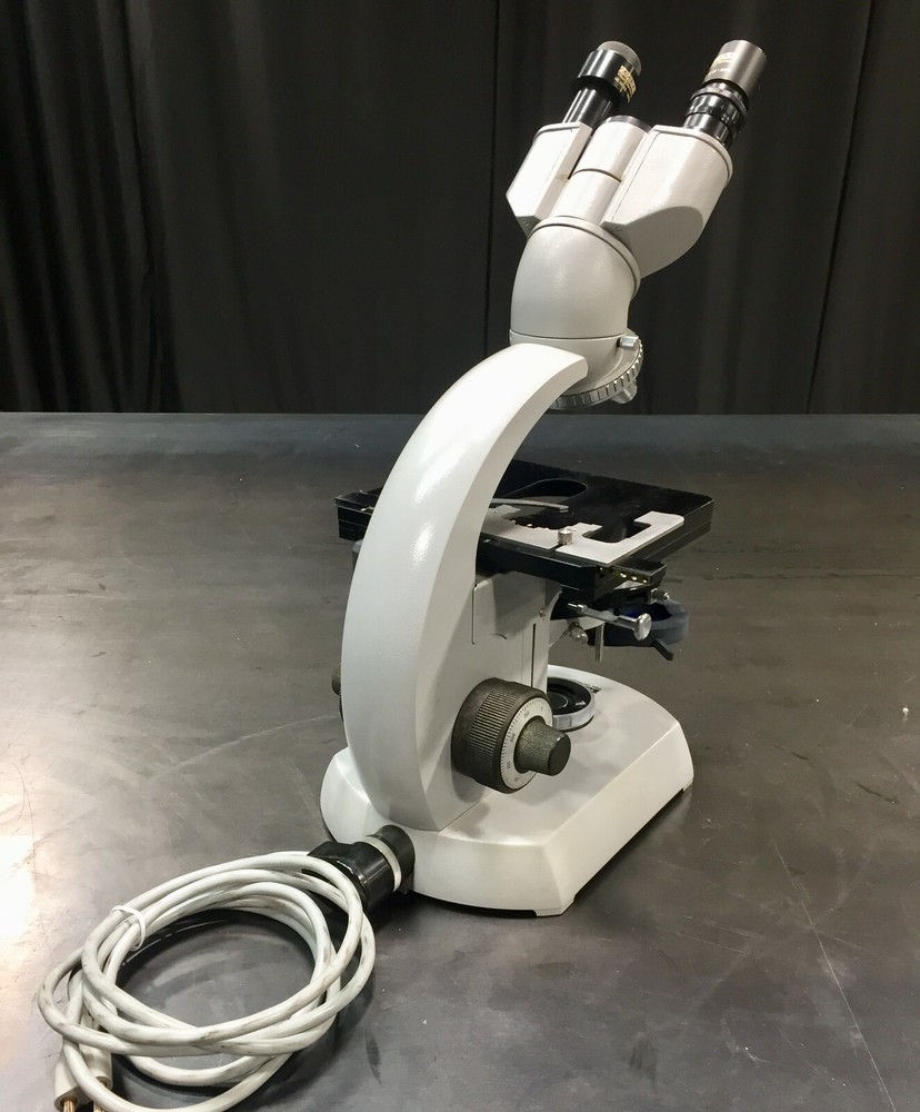 Carl Zeiss Microscope w/ 2 Objectives