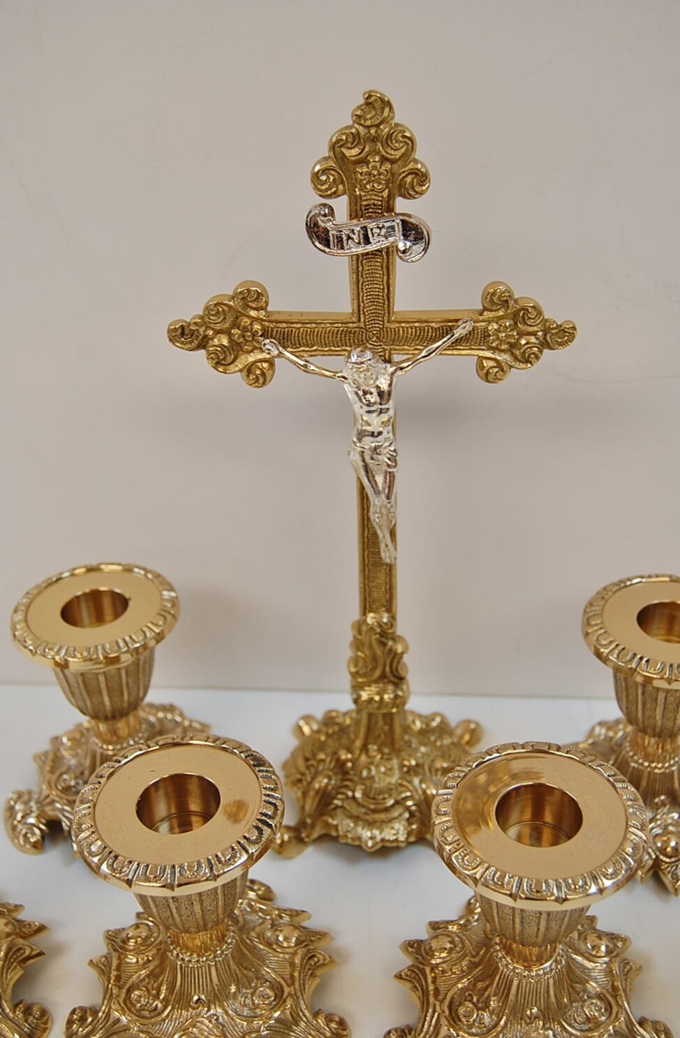 SET OF 6 SHORT 3 1/2" BRASS CHURCH ALTAR CANDLESTICKS & ALTAR CROSS (#399/#315)