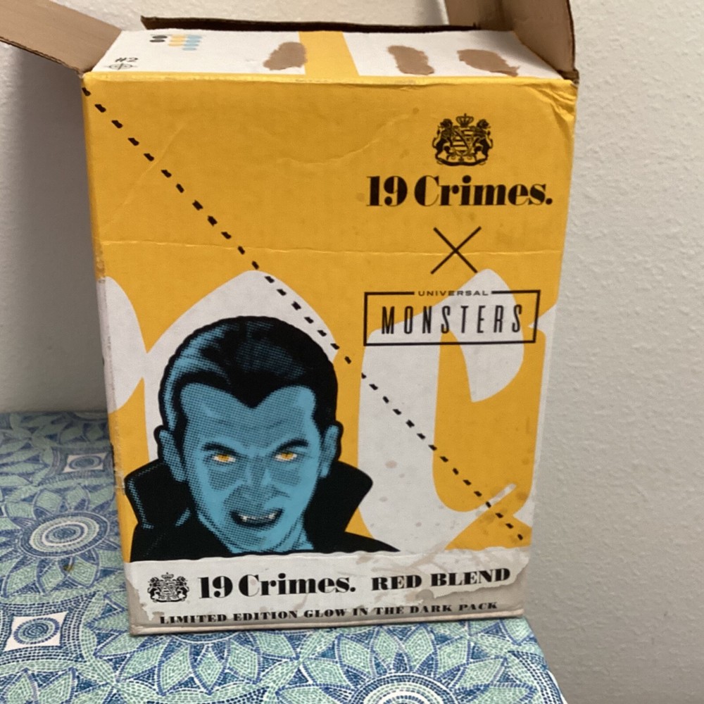 19 Crimes Universal Monsters DRACULA Wine Empty Box