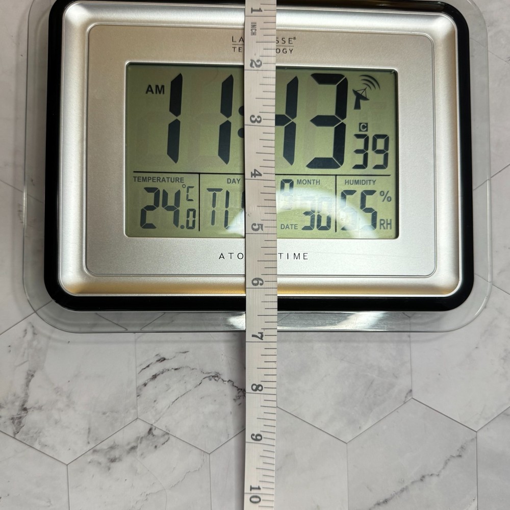 Weather Station La Crosse Technology Wall Table Display BBB87733 in EUC