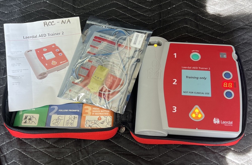 LAERDAL AED Trainer 2 w/ Philips Training Pads