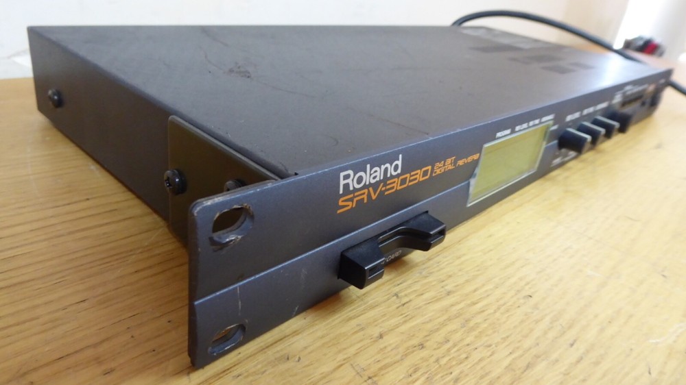ROLAND SRV-3030 24-BIT DIGITAL REVERB EFFECTS PROCESSOR EXCELLENT WORKING CONDIT