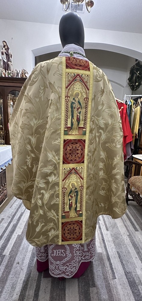 GOLD CHASUBLE + STOLE