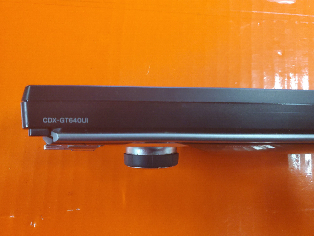 Sony CDX GT640UI Faceplate