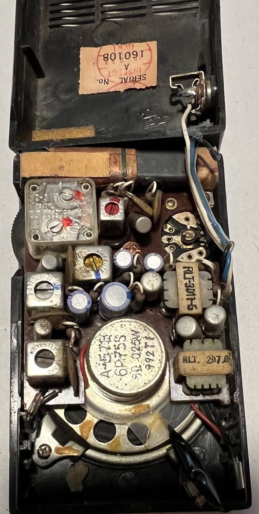 Vintage Penncrest Solid State AM Radio Pocket Portable untested needs repaired
