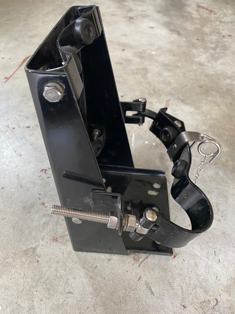 Metal Vehicle Fire Extinguisher Bracket