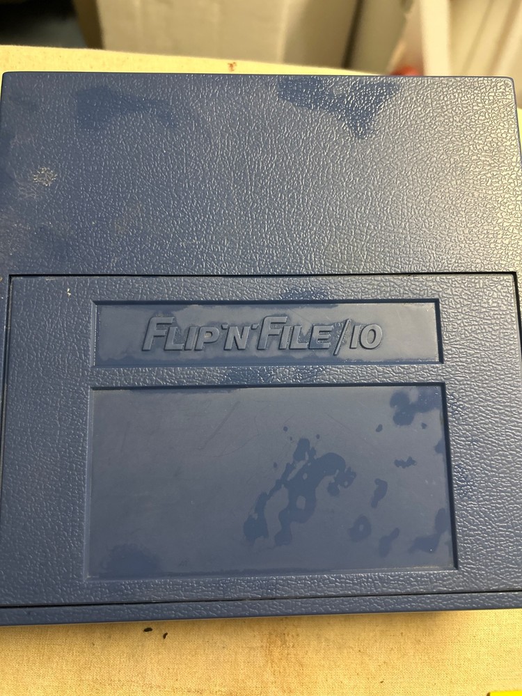 Flip N File/10 Blue Disk Holder