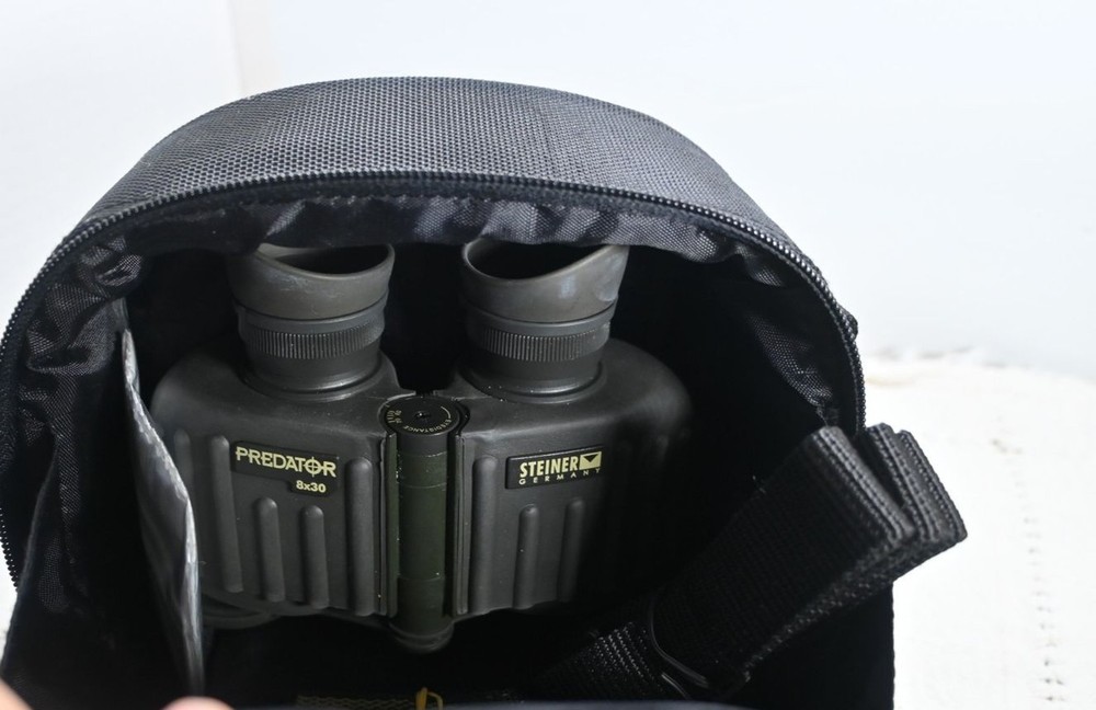 Steiner Predator binoculars made in Germany with case