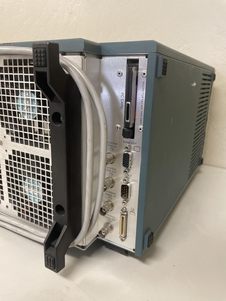 TEKTRONIX TLA 714 LOGIC ANALYZER, NO MODULES