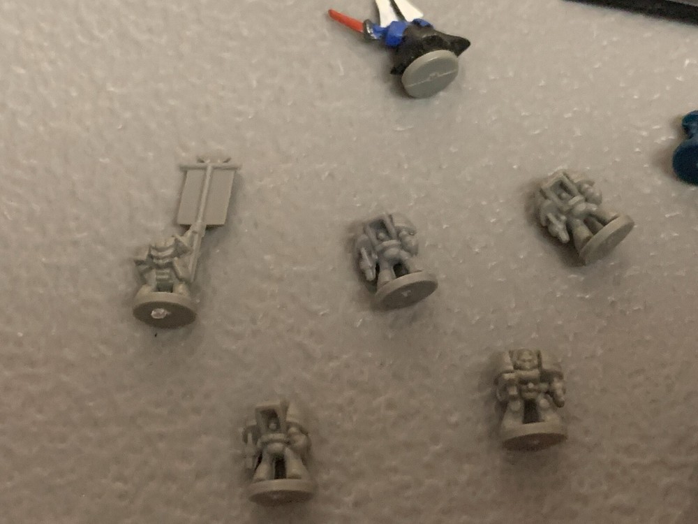 A11360 EPIC WARHAMMER 40K SPACE MARINES MIXED RANDOM LOT