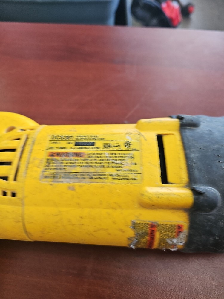 Dewalt Reciprocrating Saw (Model: DCS381)