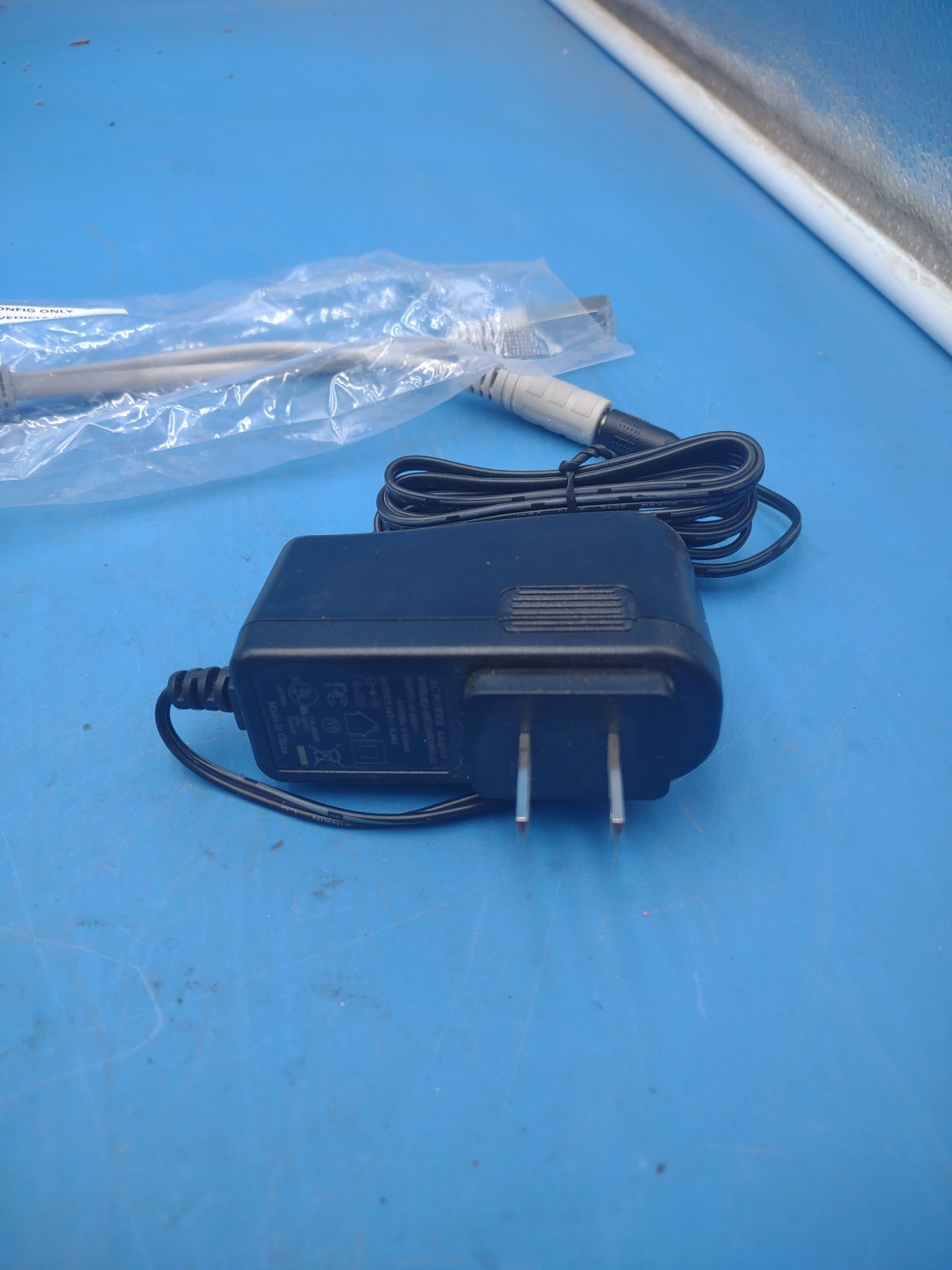 MikroTik RBPOE Injector PLUS MLF-A00122400380U0141 Power Supply