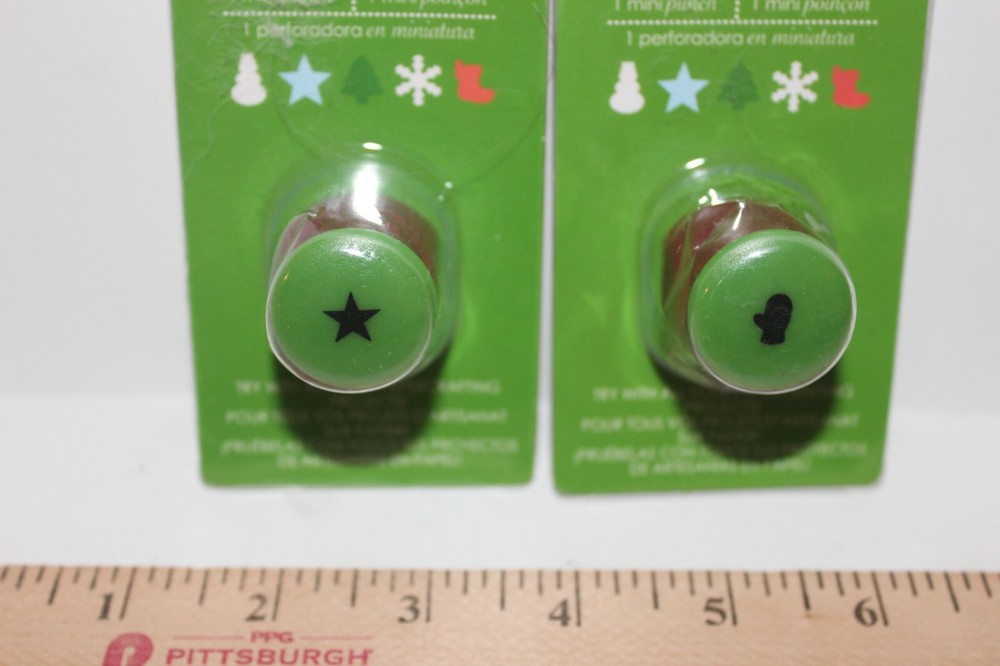 Studio g Holiday Mini Punch - Star & Mitten