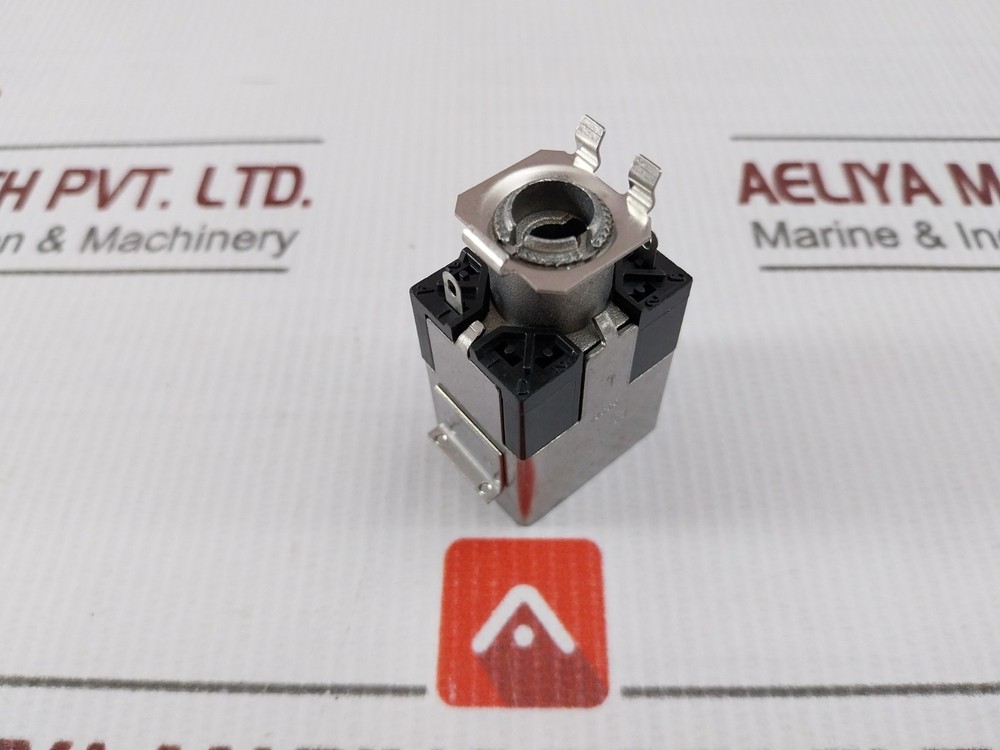 YAMATAKE HONEYWELL 2C-L1AA Micro Switch