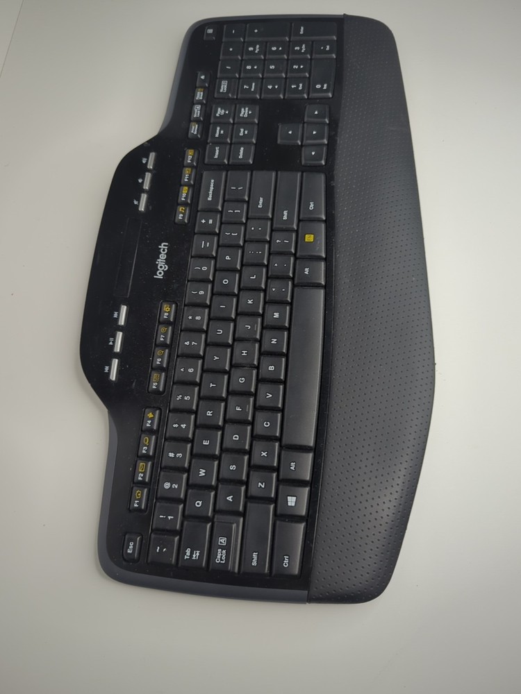 Logitech MK710 Wireless Keyboard (NO DONGLE)