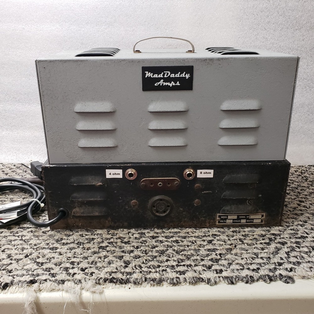 Knight 8W 1939 Guitar and Harmonica amplifier
