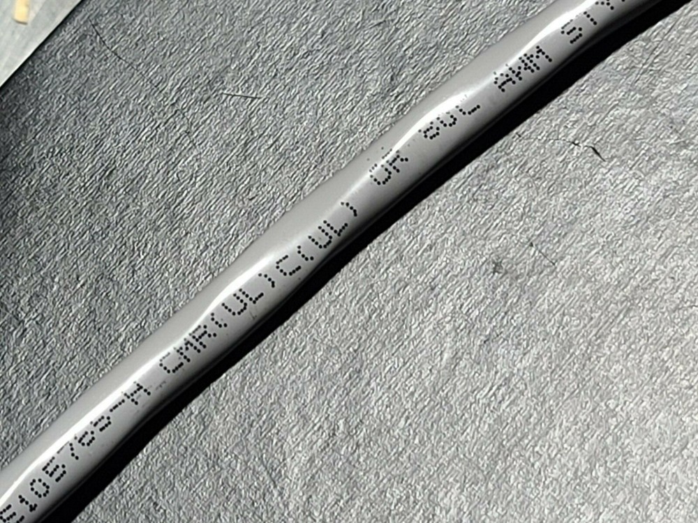 Carol C0746A 24/15C Shielded Communication/Computer Cable Riser Gray /25ft