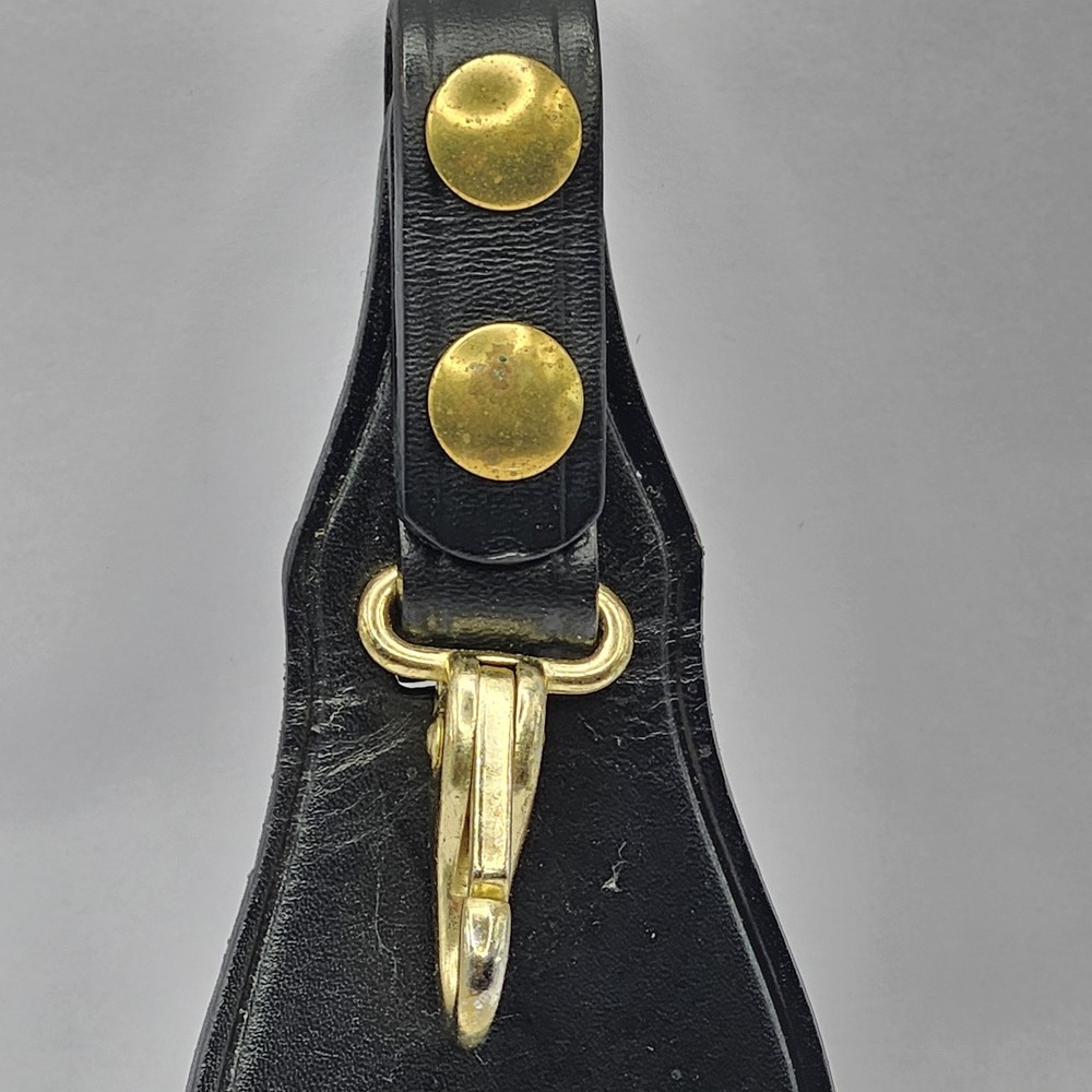 leather key holder