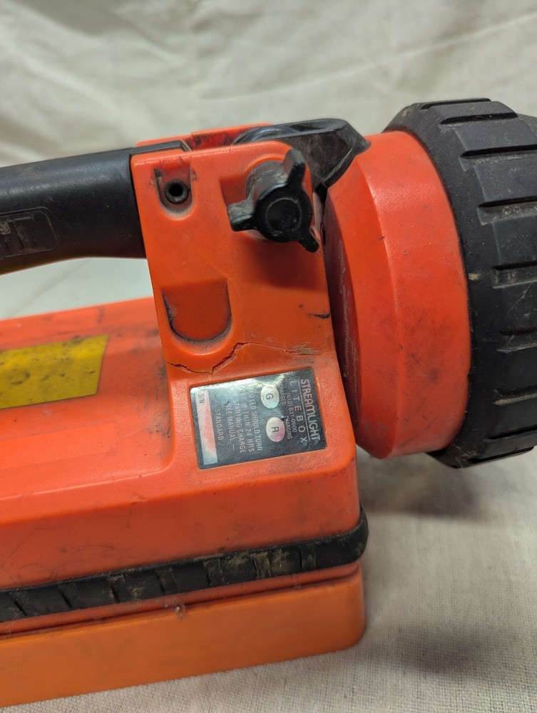 Streamlight LiteBox EMS Firefighter Flashlight With Charger