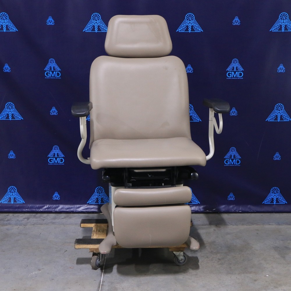 Midmark Ritter Model 230 Examination Table