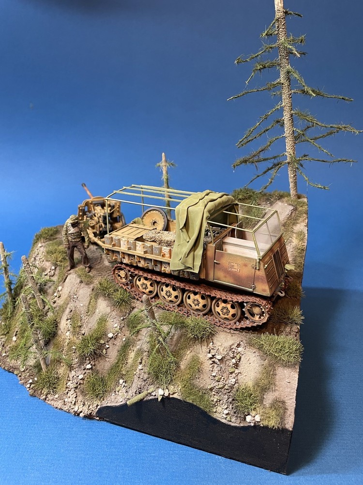 1/35 Built Diorama WW2 RSO/3