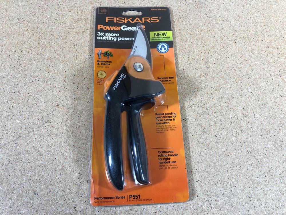 Fiskars PowerGear2 Non-Stick Pruner: 8 in.