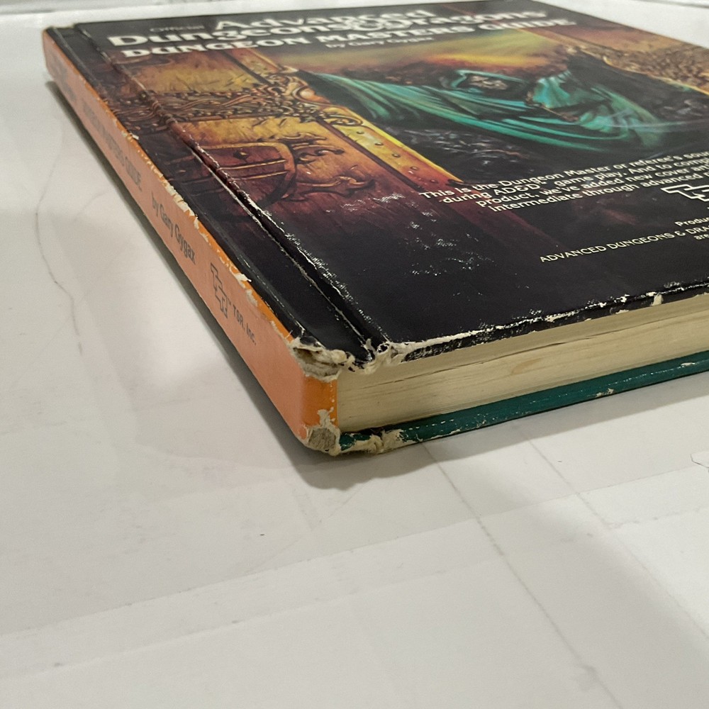 Official Advanced Dungeons & Dragons Dungeon Masters Guide