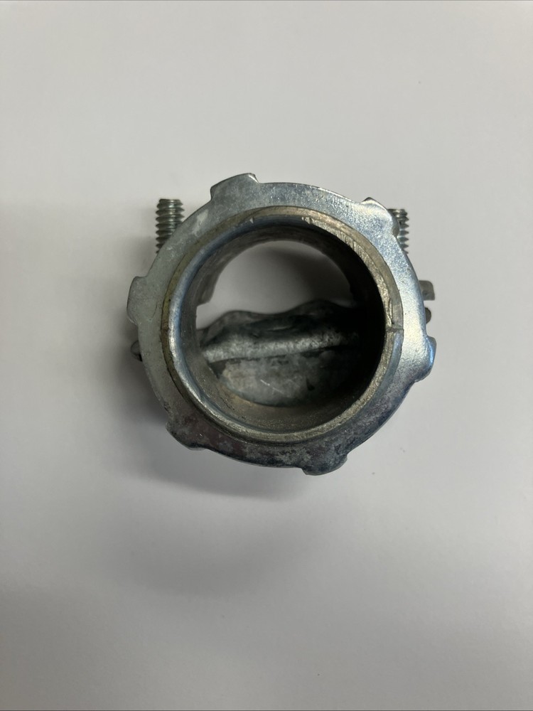 1" 2-SCREW ROMEX CONNECTOR
