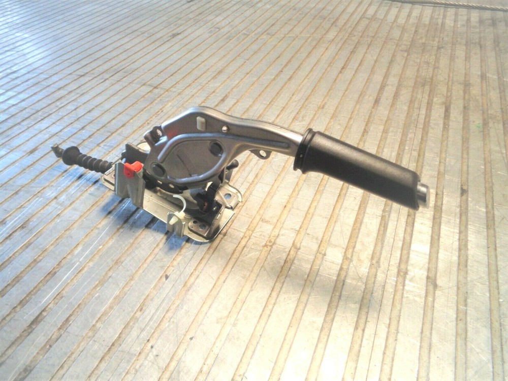 ASTRA MK5 VXR GENUINE GM CHROME BUTTONED HANDBRAKE UNIT