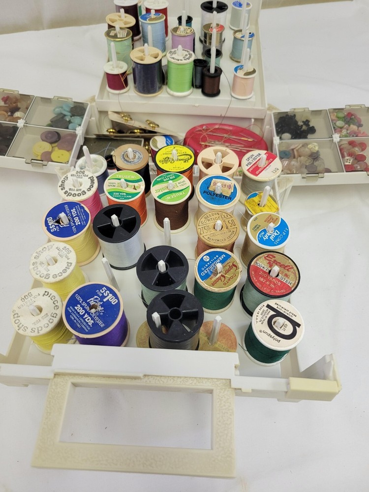 VTG Singer Home Chest Folding Storage Caddy FULL Sewing Thread Spool & Buttons
