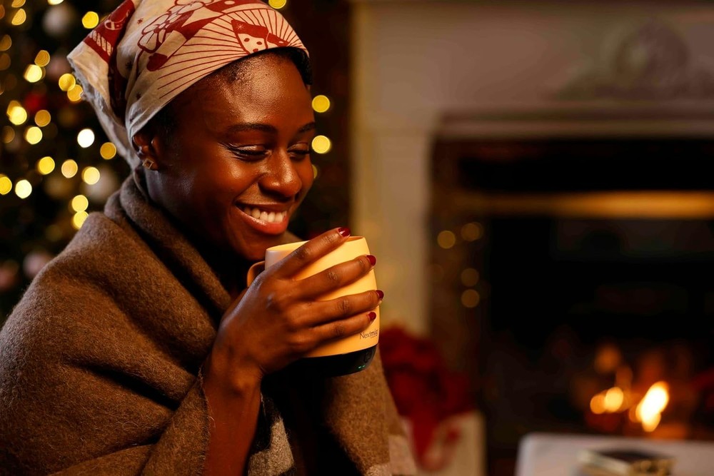 Temperature-Controlled, Self-Heating Coffee Mug (Black - 14 oz.)