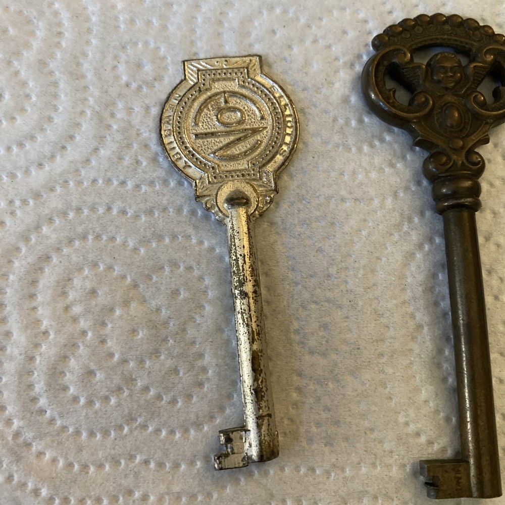 Victorian cherub & Art Deco keys