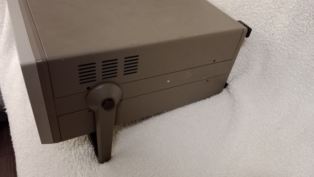 Tektronix 1220 Logic Analyzer