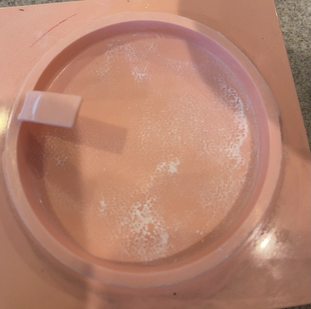 Vintage Evyan White Shoulders Pink Plastic Dusting Powder Open