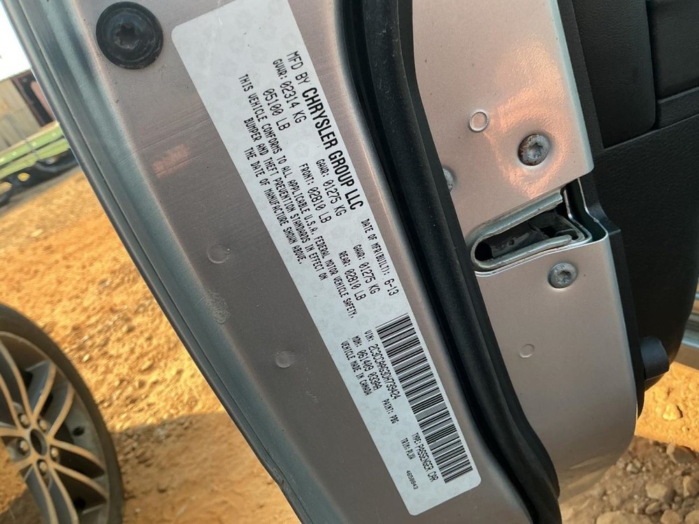 300 2013 Glove Box 5018752