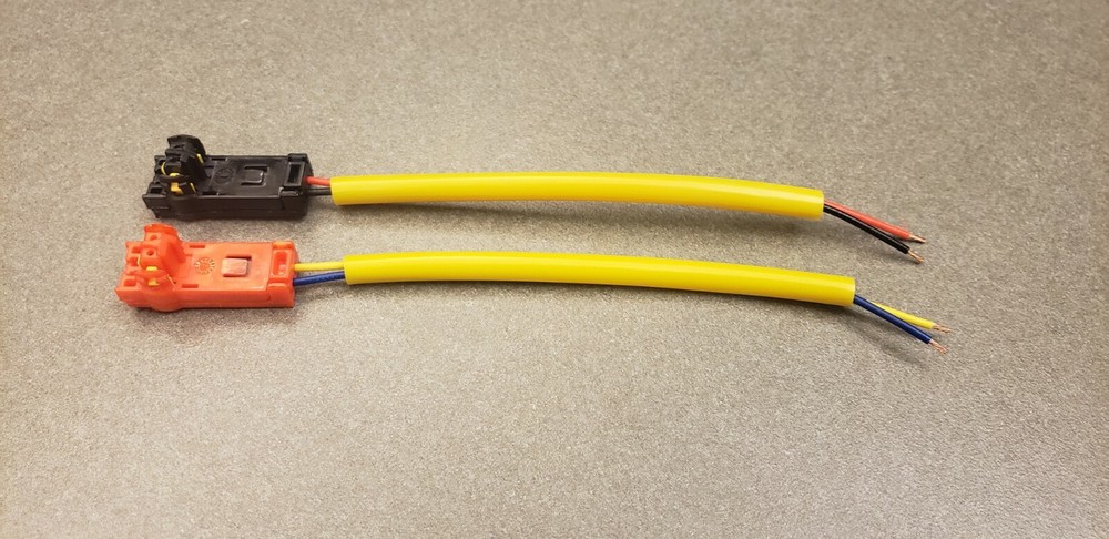 Subaru Outback Driver Airbag Clock spring Plug Connector OEM