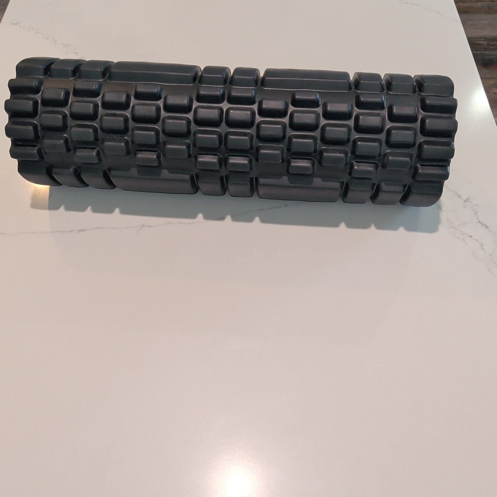 Foam Roller Deep Tissue 18 Trigger Point Massage Roller Self Therapy Tool