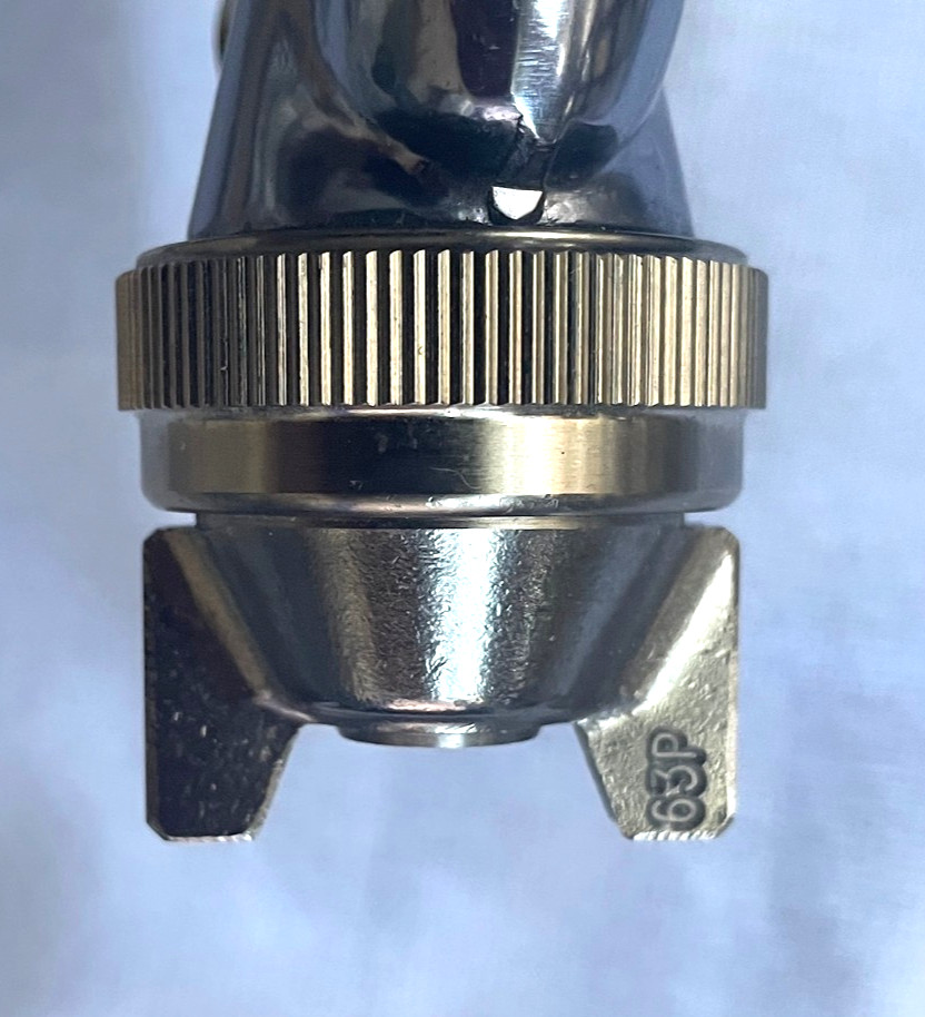 Binks 2100 Pressure Feed Conventional Spray Gun