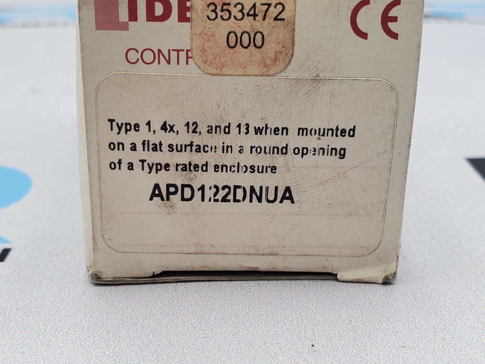 IDEC APD122DNUA Panel Mount Indicator