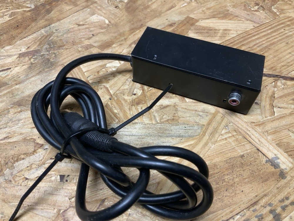 Commodore VIC 20 RF Adaptor Not Tested