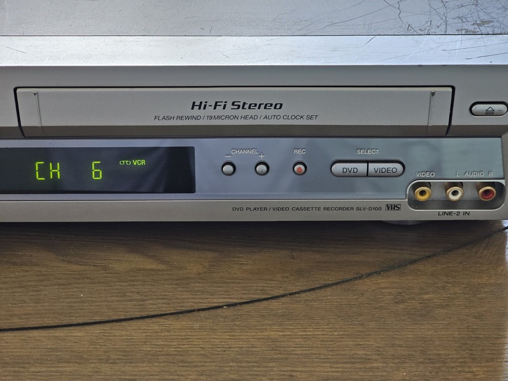 SONY SLV-D100 DVD/VCR Combo playerTested - No Remote
