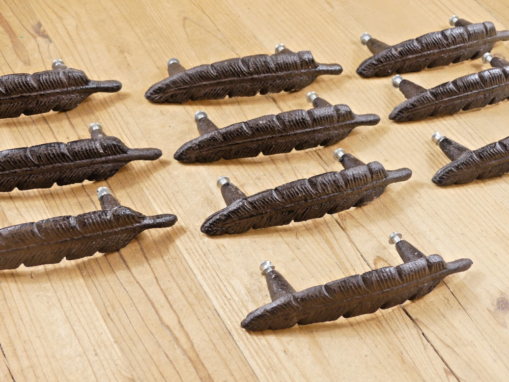 10 Drawer Pulls W/ Screws Handles Knobs Rustic Feather Cast Iron Dresser Kitchen