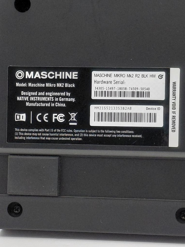 NATIVE INSTRUMENTS MASCHINE MIKRO MK2 (B07005105)