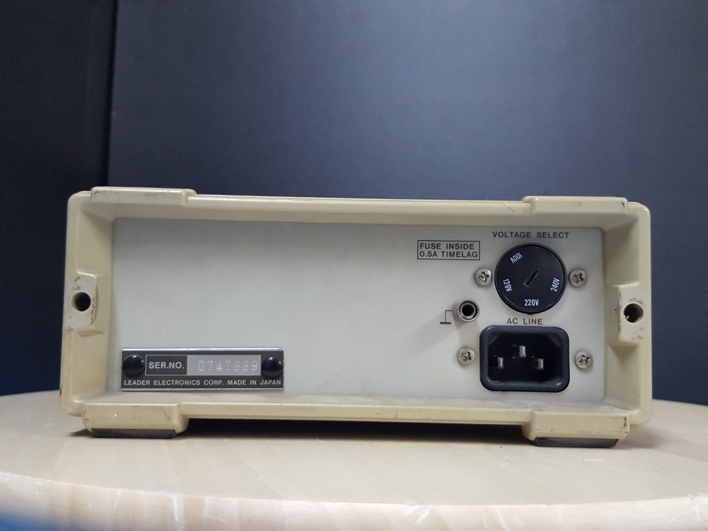 Leader 856 : Multimeter (7689)