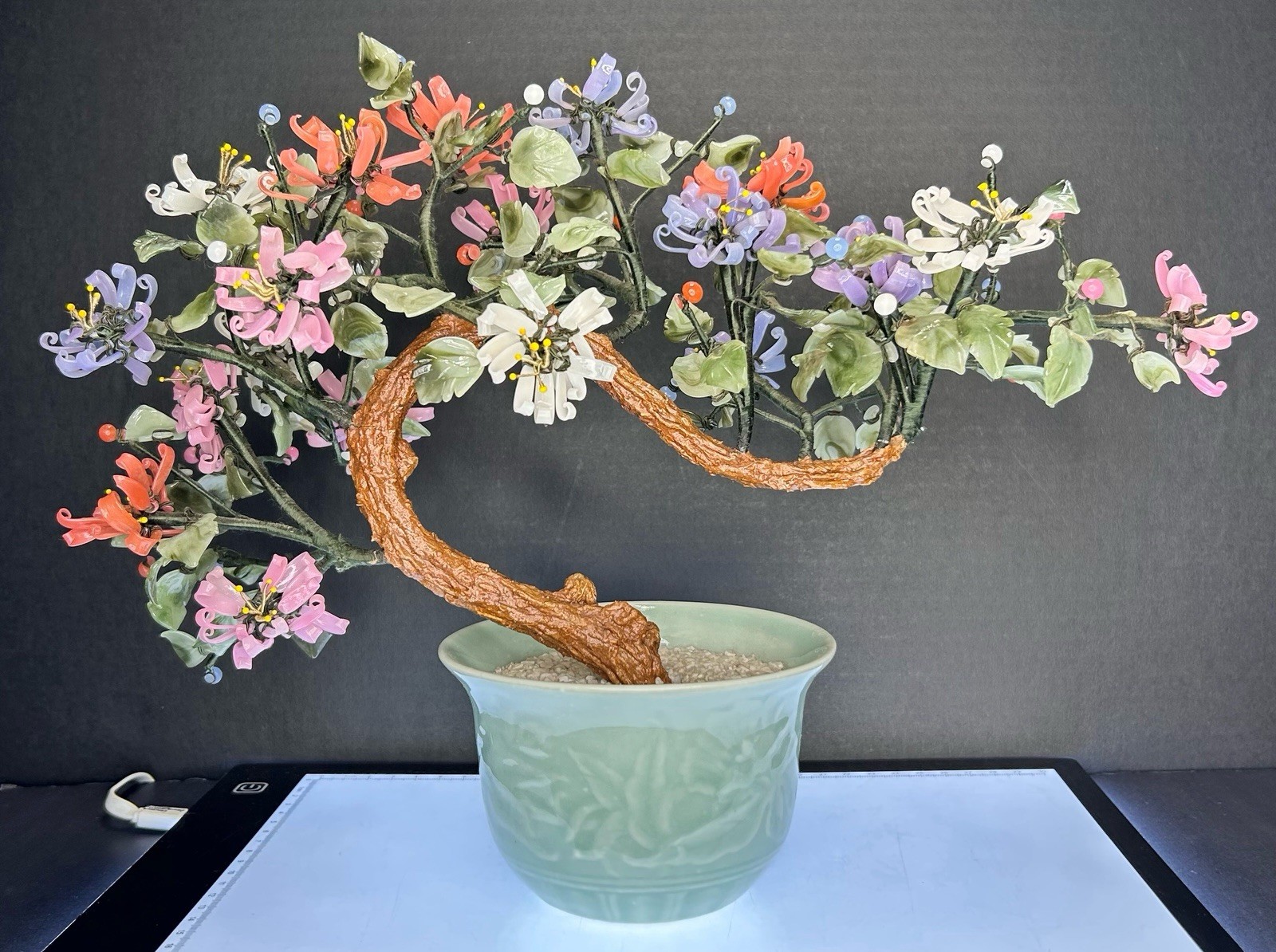 Vintage Chinese Jade Quartz Stone Glass Bonsai Tree Celadon Pot Curly Leaf Large